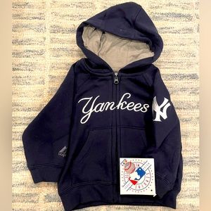 NWT Yankee zip up Sweatshirt